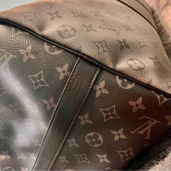 Keepall 50 black and gray. Like new condition,. Perfect addition to collection!! - Picture 14 of 16